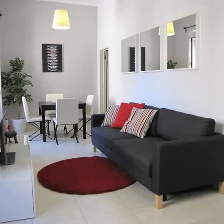 Lindo Apartamento شقة *